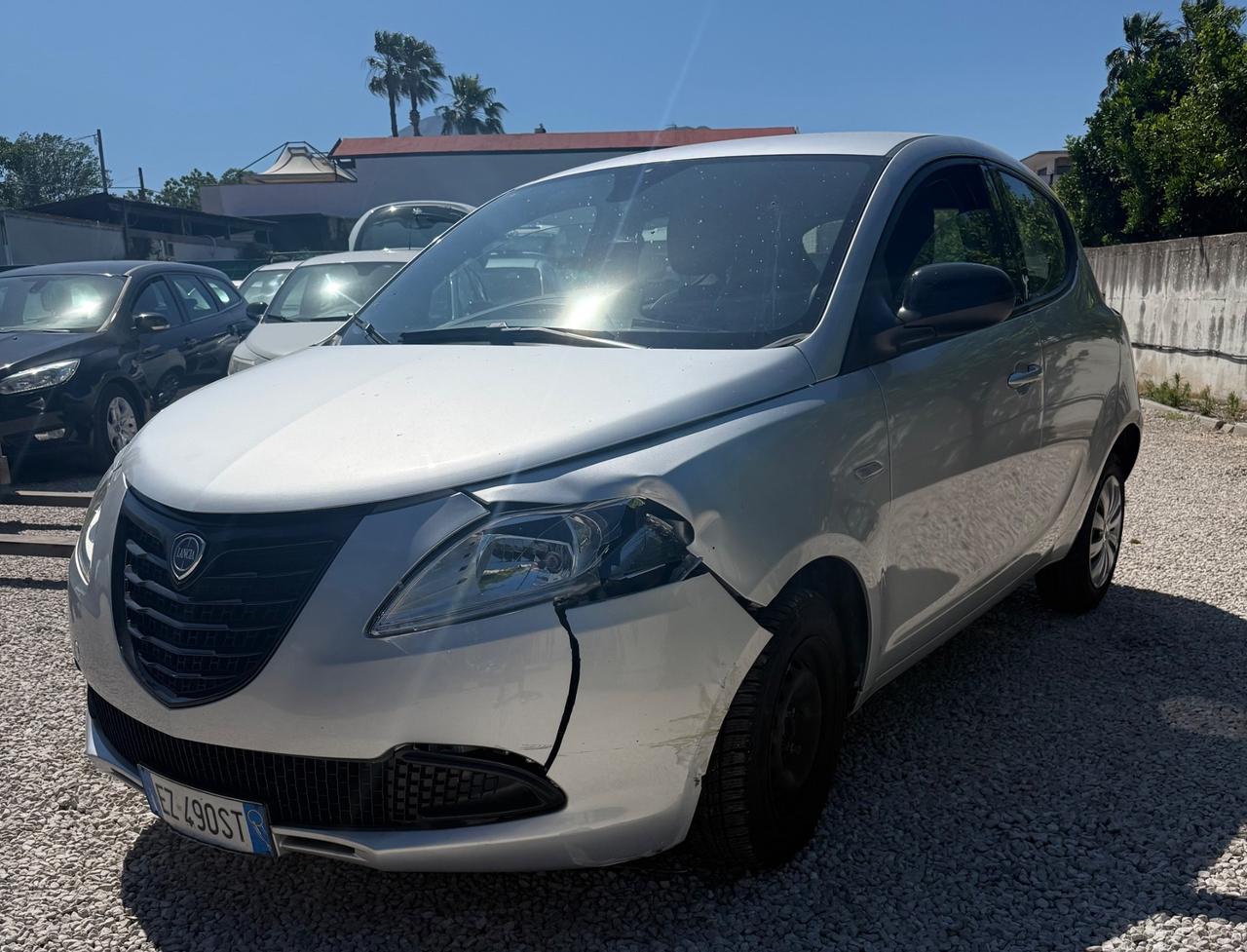 Lancia Ypsilon 1.2 69 CV 5 porte Elle