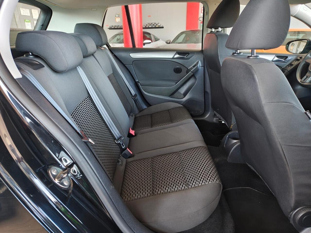 Volkswagen Golf 1.4 5 PORTE METANO