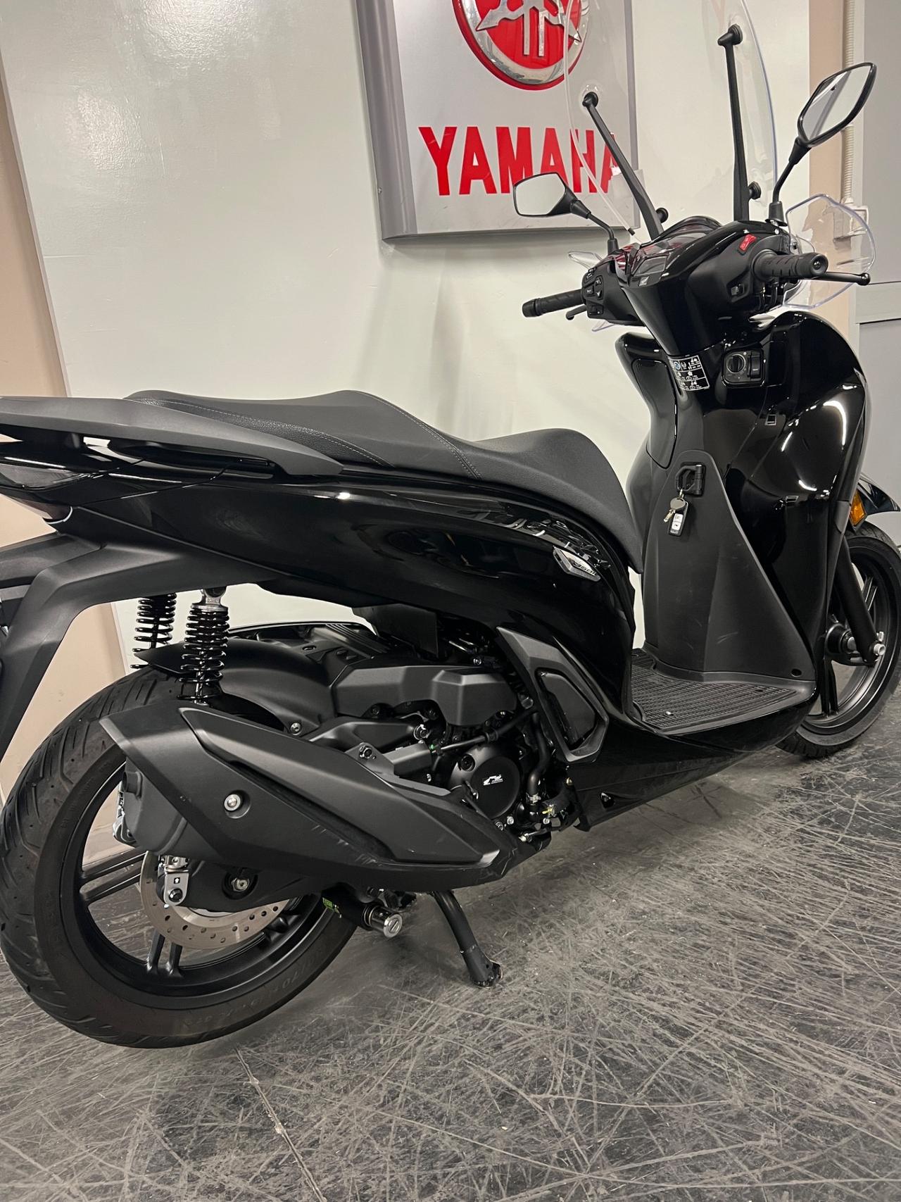 Honda SH 350 i