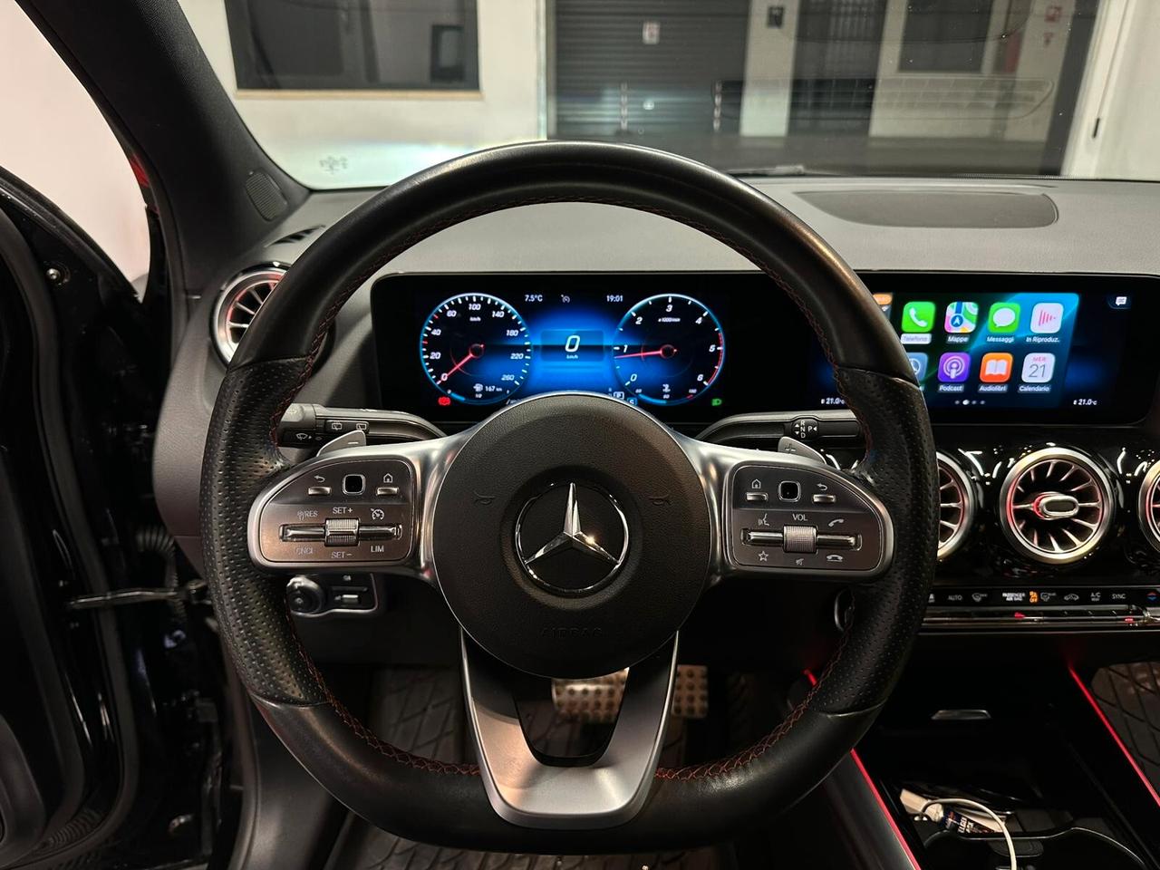 GLA 200d Automatic 4Matic Premium Edition 1