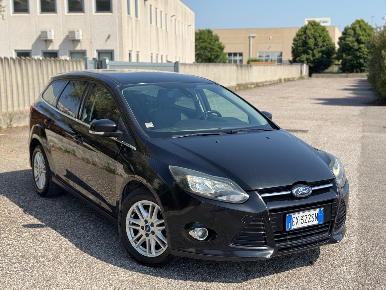 Ford Focus 2.0 TDCi 115 CV Powershift SW Titanium