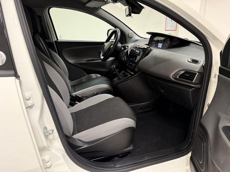 Lancia Ypsilon Ypsilon 0.9 TwinAir 85 CV 5 porte Metano Ecochic Gold