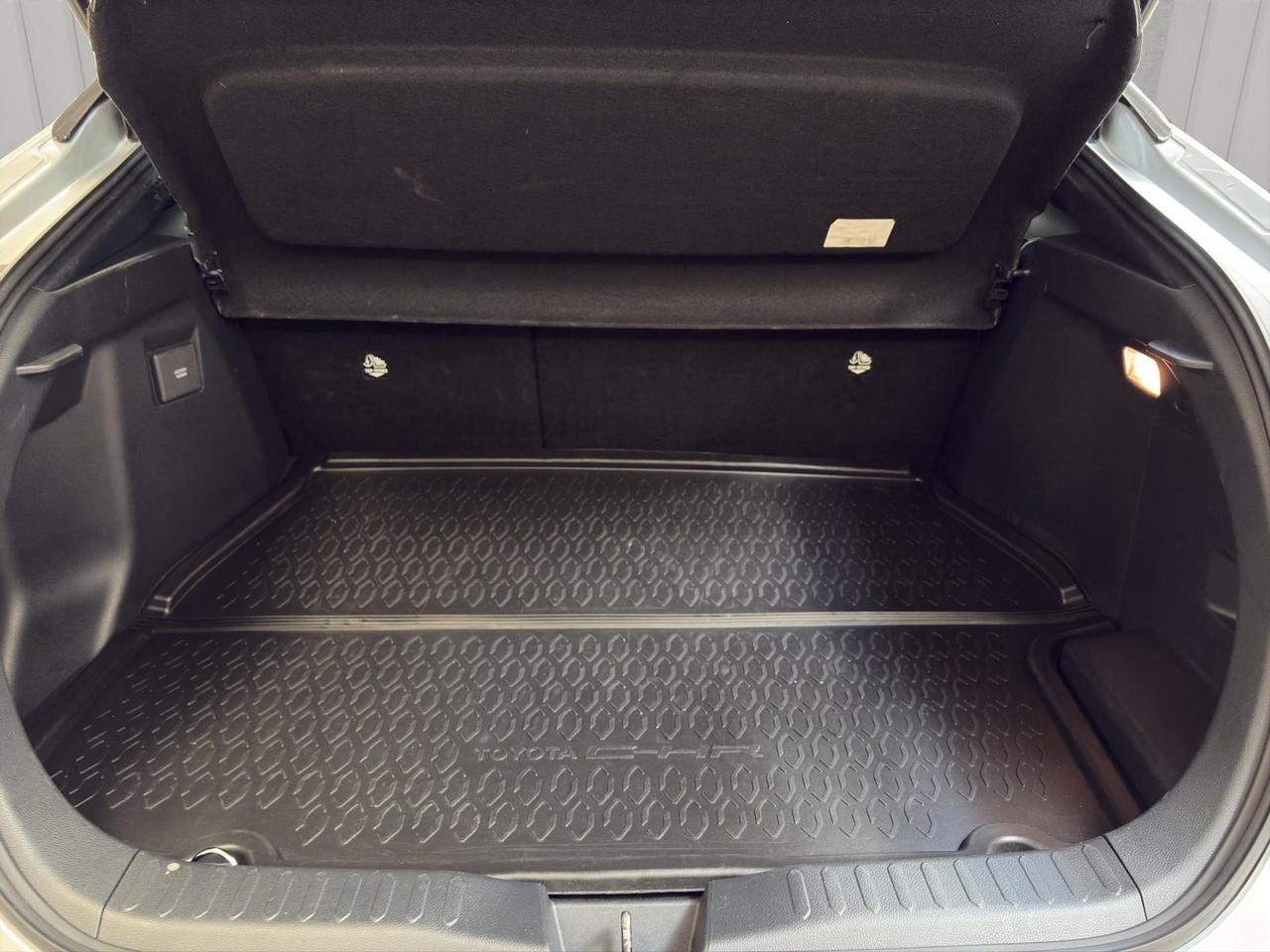 Toyota C-HR 2.0 phev Trend eco fwd e-cvt