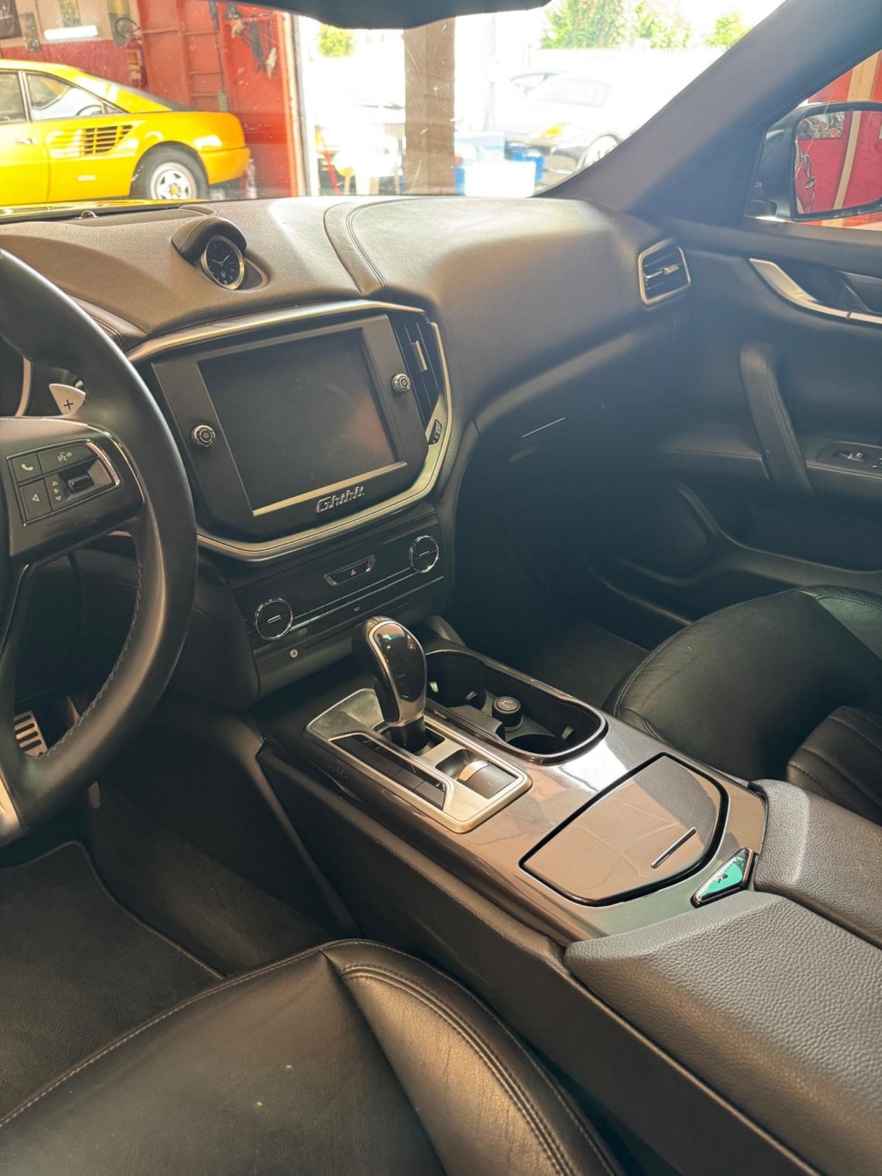 Maserati Ghibli V6 Diesel 250Cv PERMUTE