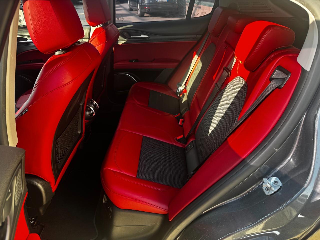 Alfa Romeo Stelvio 2.2 Turbodiesel 210 CV AT8 Q4 Executive