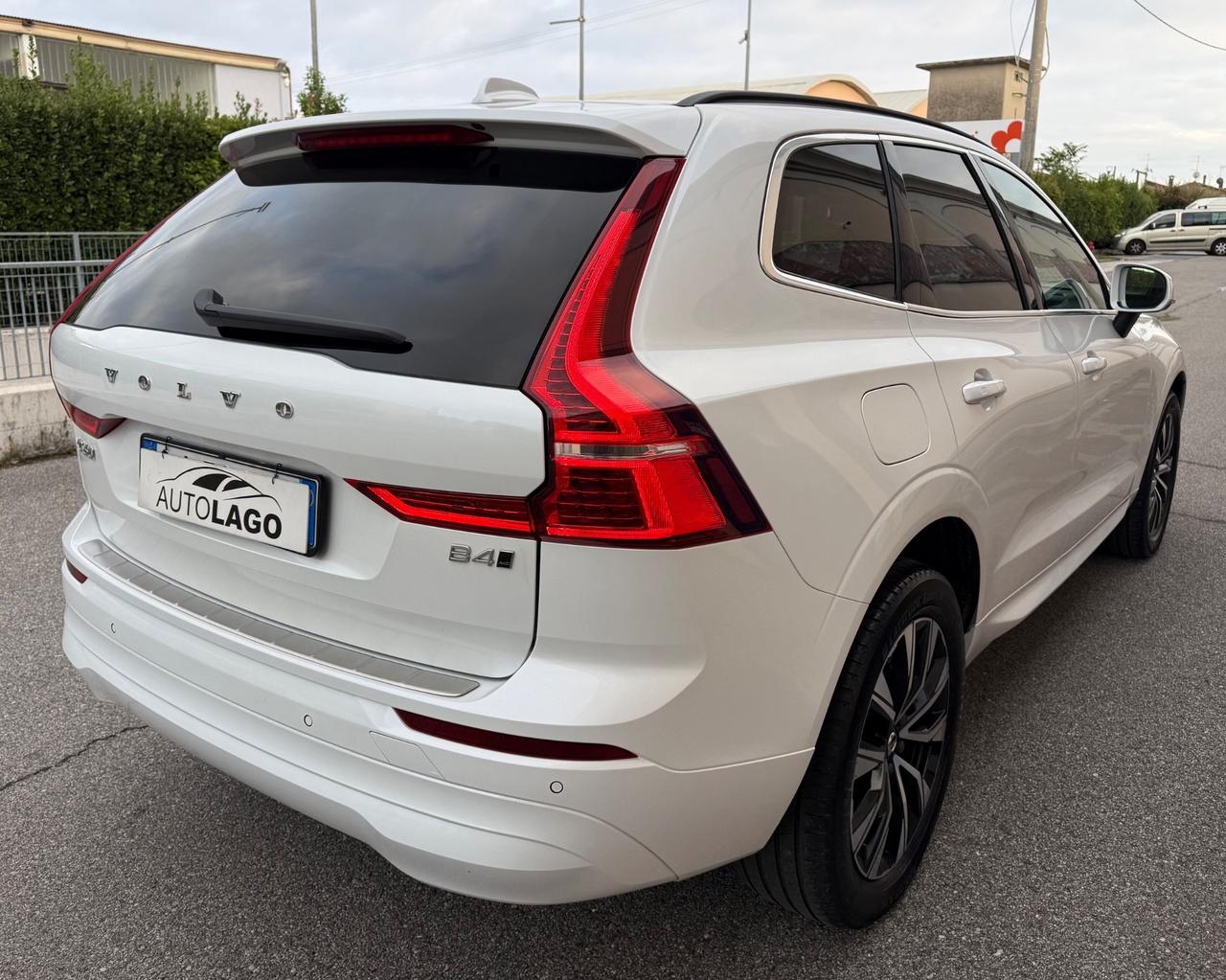 Volvo XC 60 B4 AWD (d) automatico Essential 2022