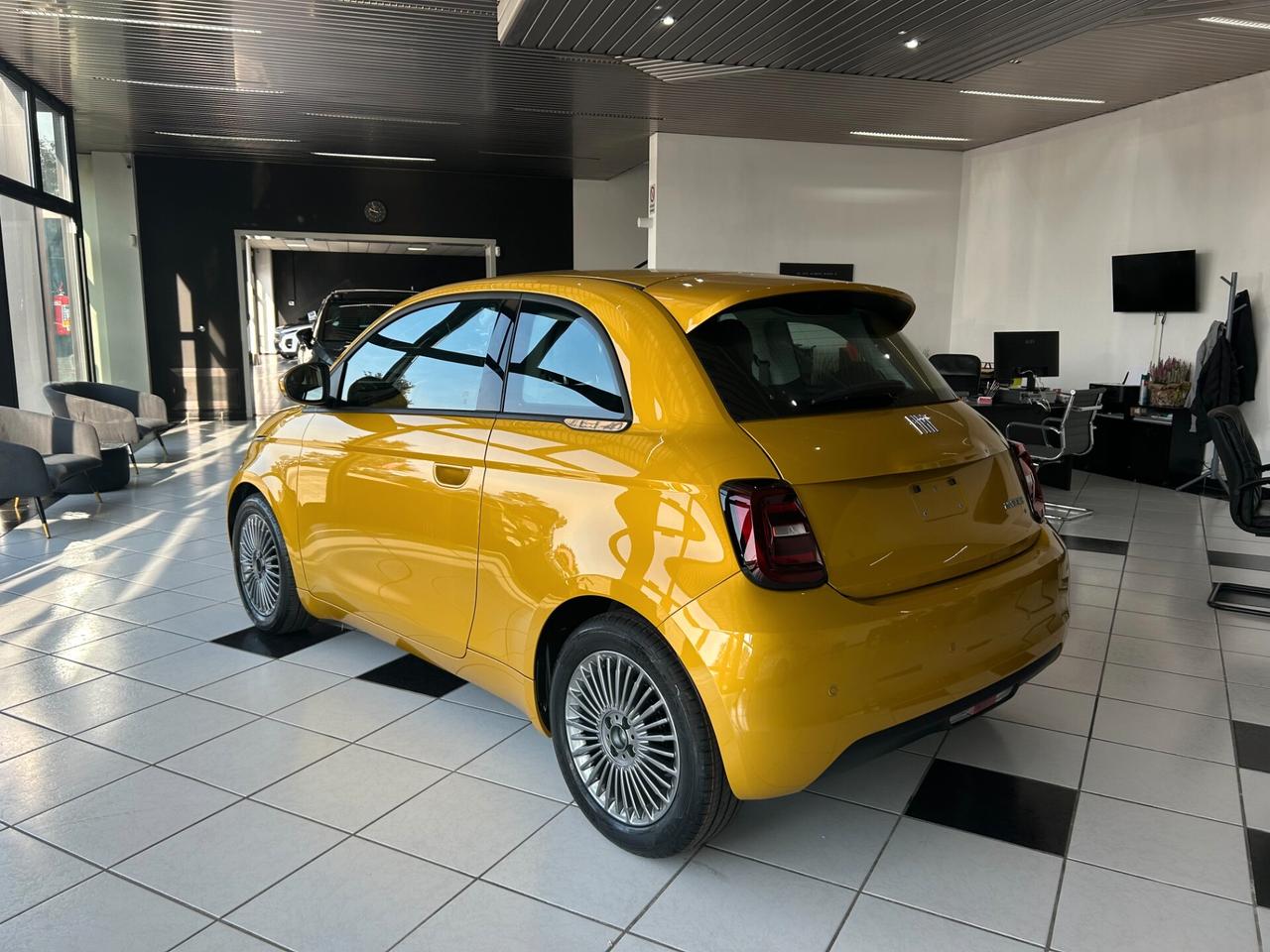 Fiat 500 Berlina Hybrid Torino KM 0 PROMO