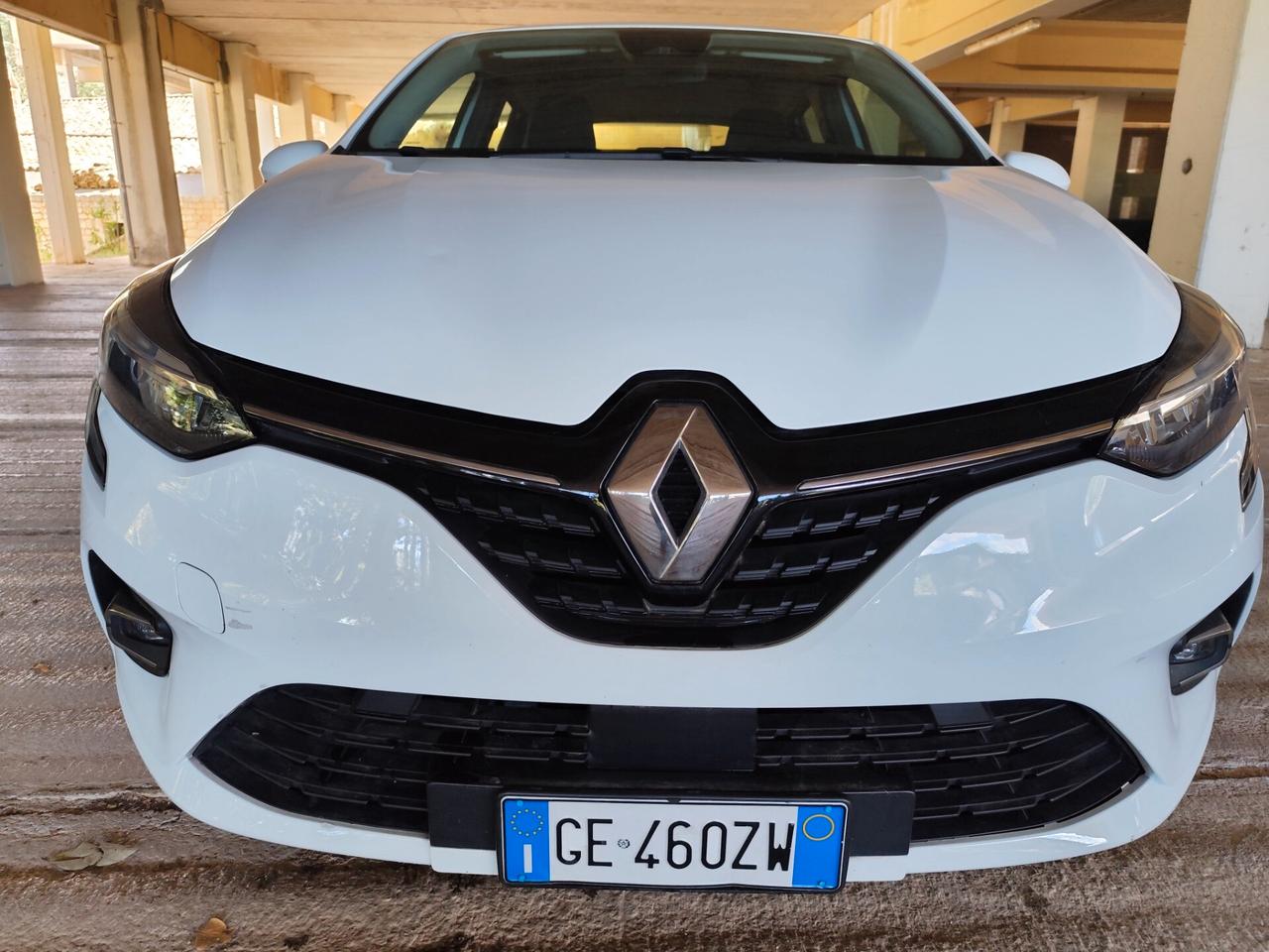 Renault Clio Full Hybrid E-Tech 140 CV 5 porte Initiale Paris