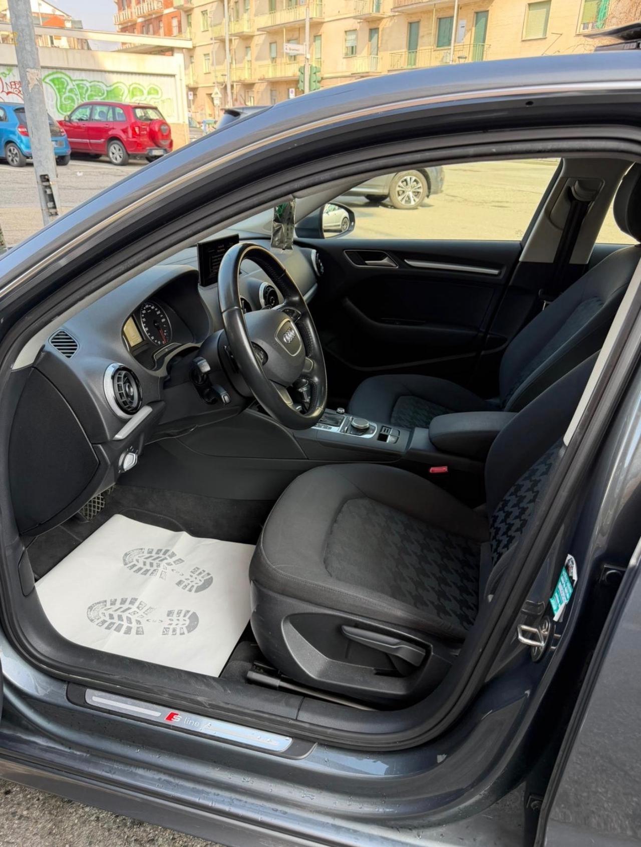 Audi A3 SPB 1.6 TDI ultra Attraction