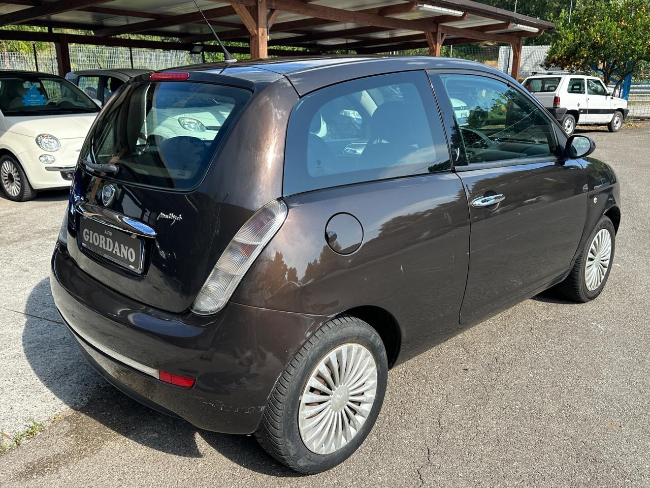 Lancia Ypsilon 1.3 MJT 75 CV