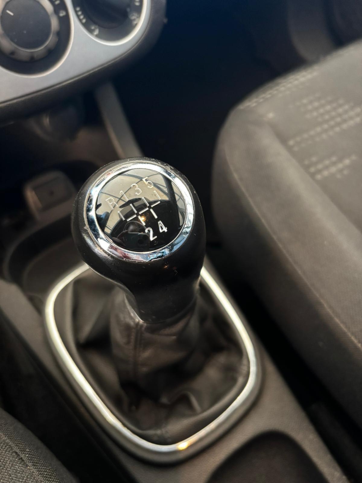 Opel Corsa 1.2 5 porte Sport