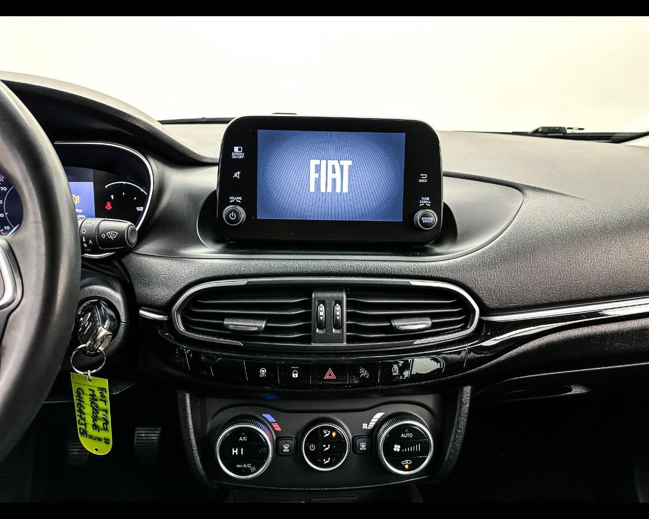 FIAT Tipo (2015-->) - Tipo 1.3 Mjt S&S SW Business