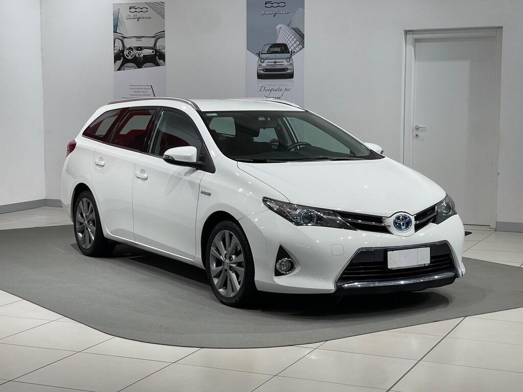 Toyota Auris Touring Sport 1.8 hybrid Lounge