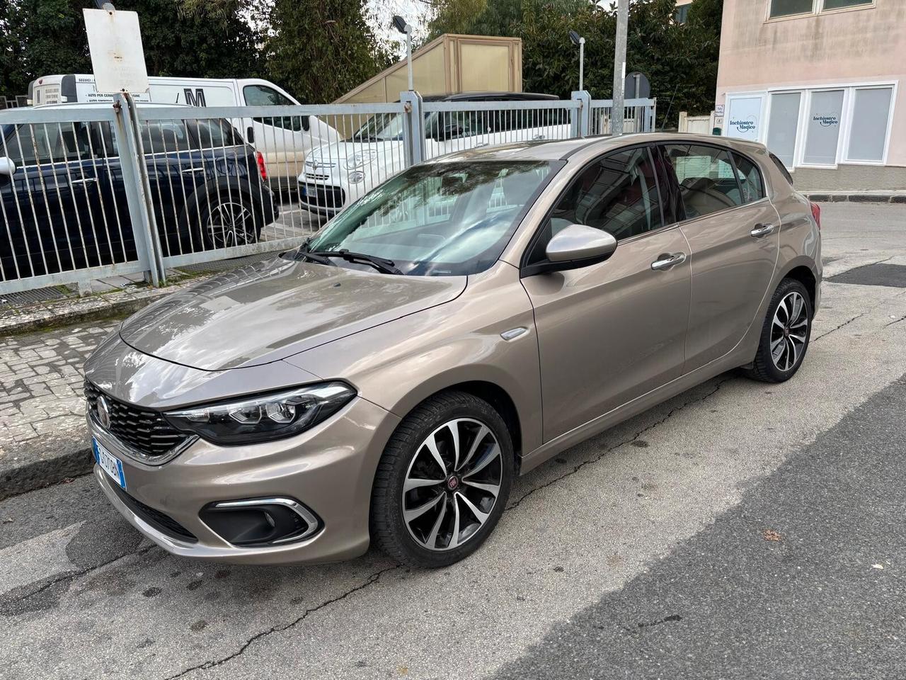 Fiat Tipo 1.6 Mjt S&S 5 porte Easy