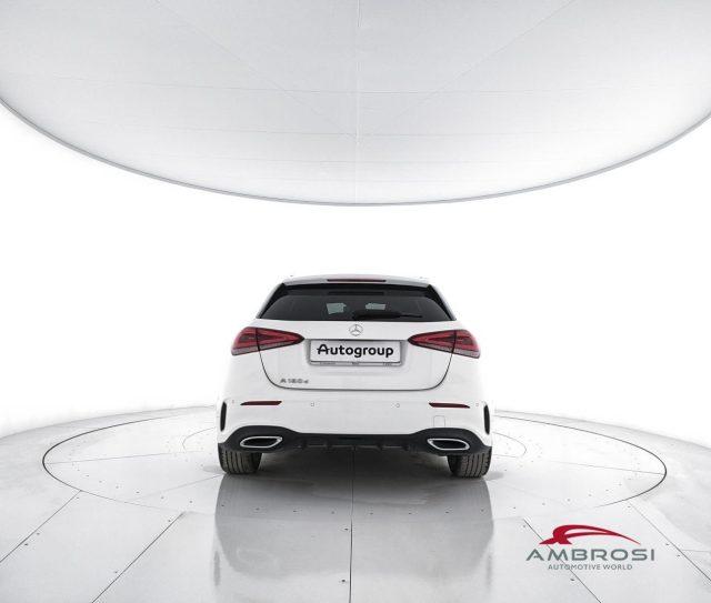 MERCEDES-BENZ CLA sse A 180 d Premium Auto