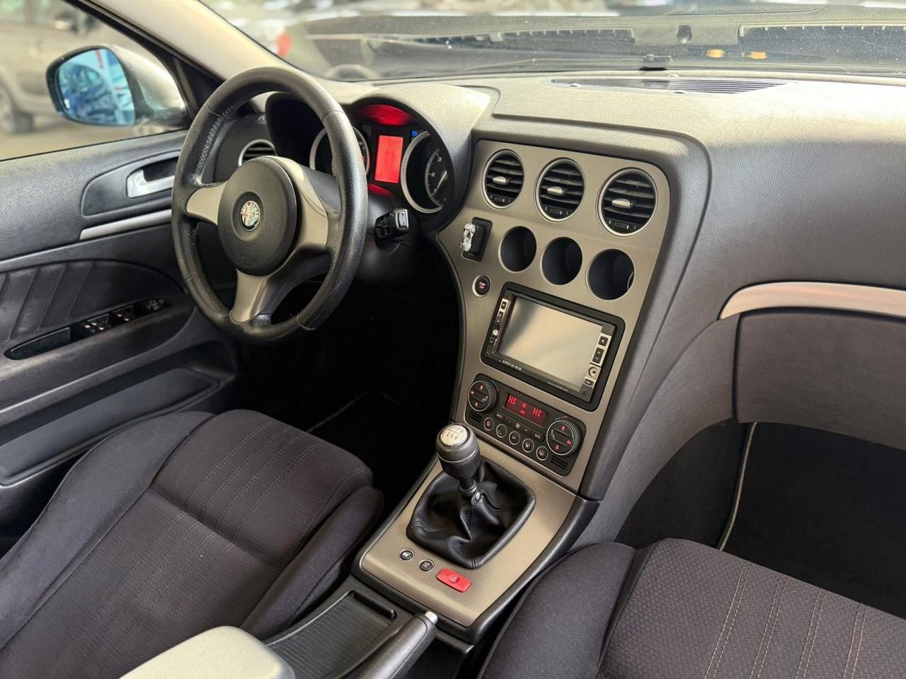 Alfa Romeo 159 1.9 JTDm 16V Sportwagon Distinctive