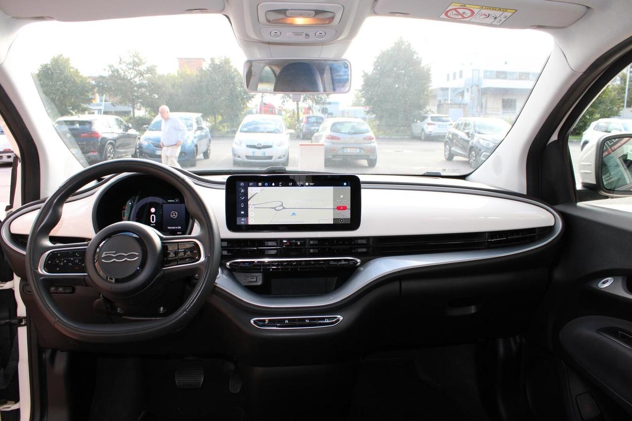 Fiat 500 500e Berlina 42 kWh Icon