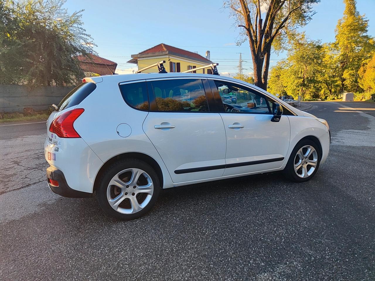 Peugeot 3008 2.0 HDi 150CV Allure