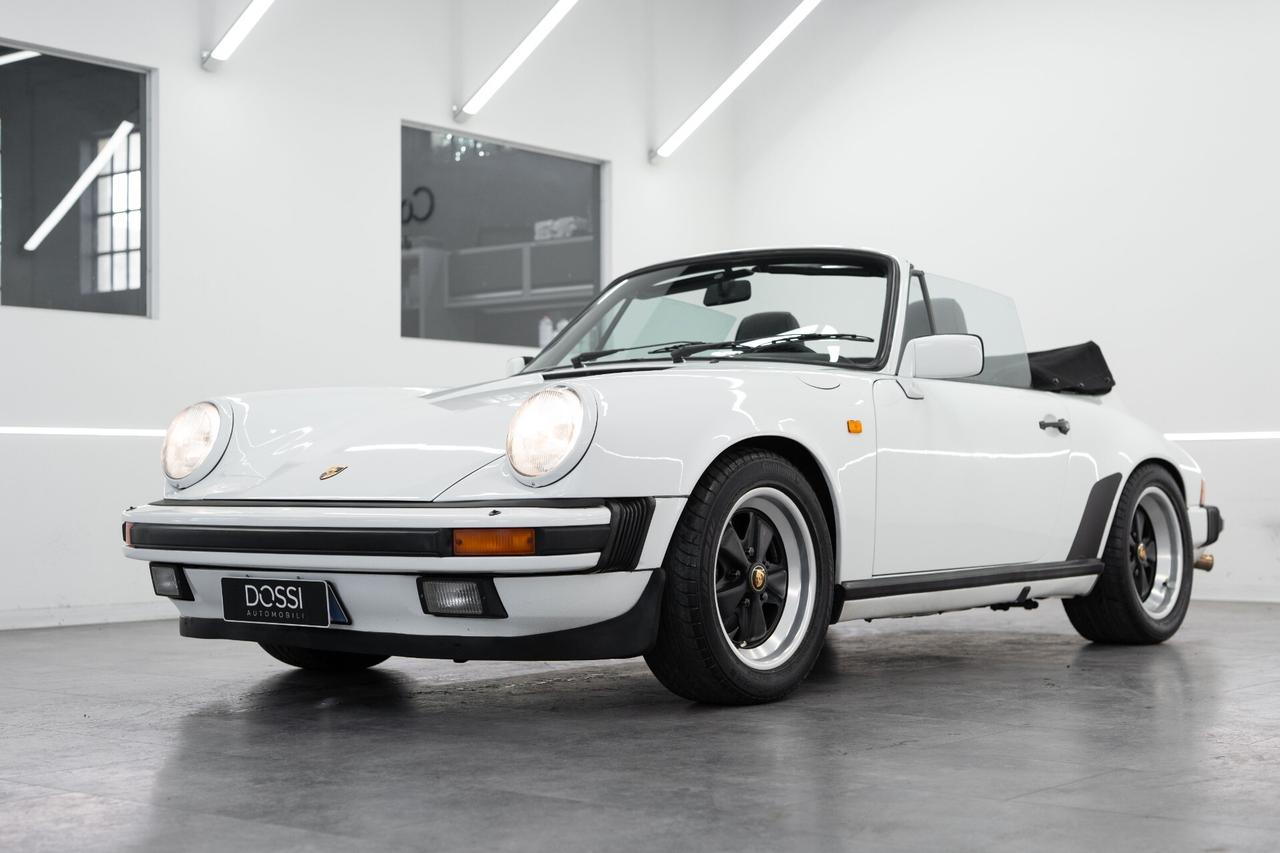 Porsche 911 Carrera 3.2 Cabriolet