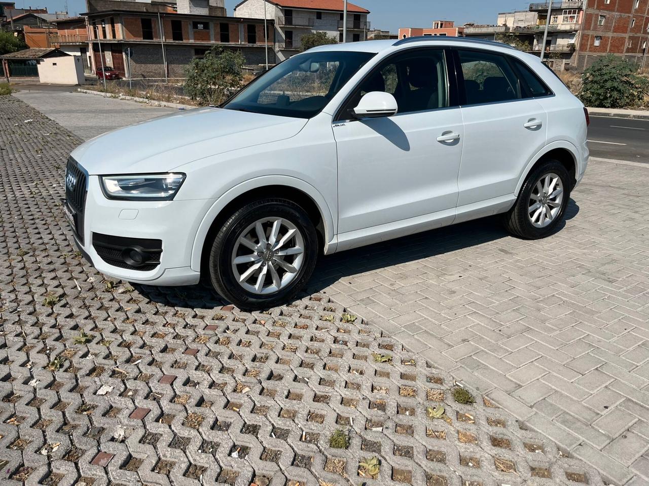 Audi Q3 2.0TDI QUATTRO CONDIZIONI DA VETRINA 2014