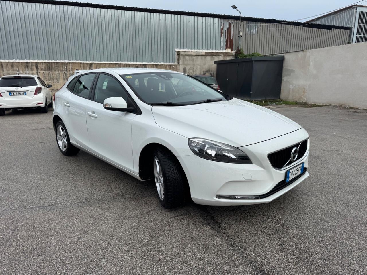 Volvo V40 D2 Business Plus