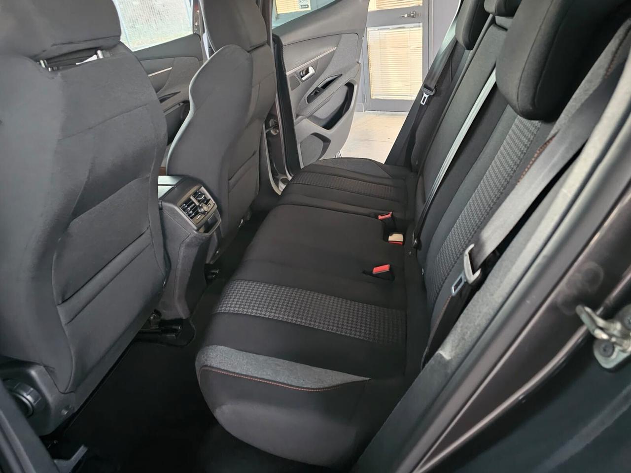 PEUGEOT 3008 1.5 HDI 130CV 03/2021