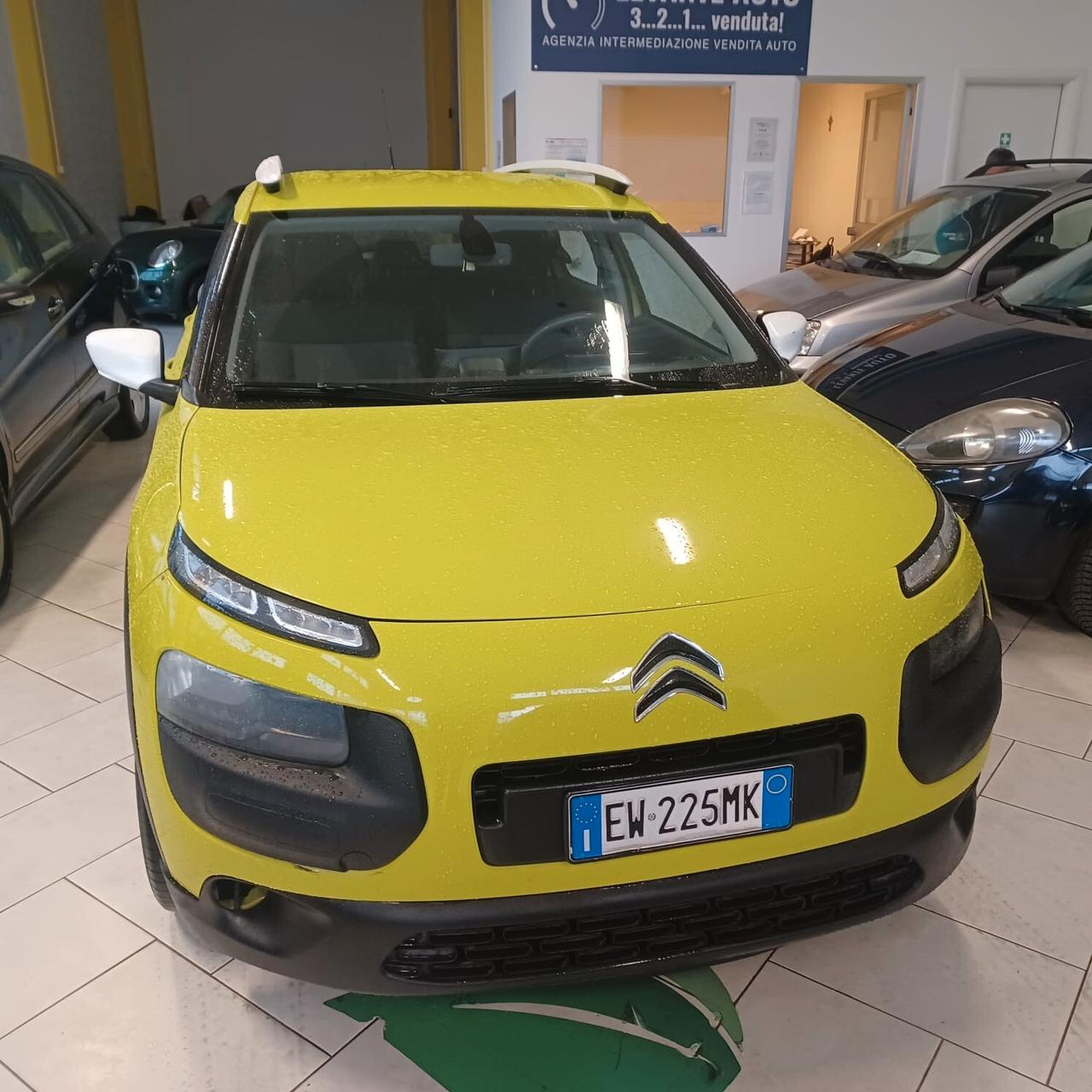FULL OPTIONAL C4 CACTUS 1.2 NEOPATENTATI