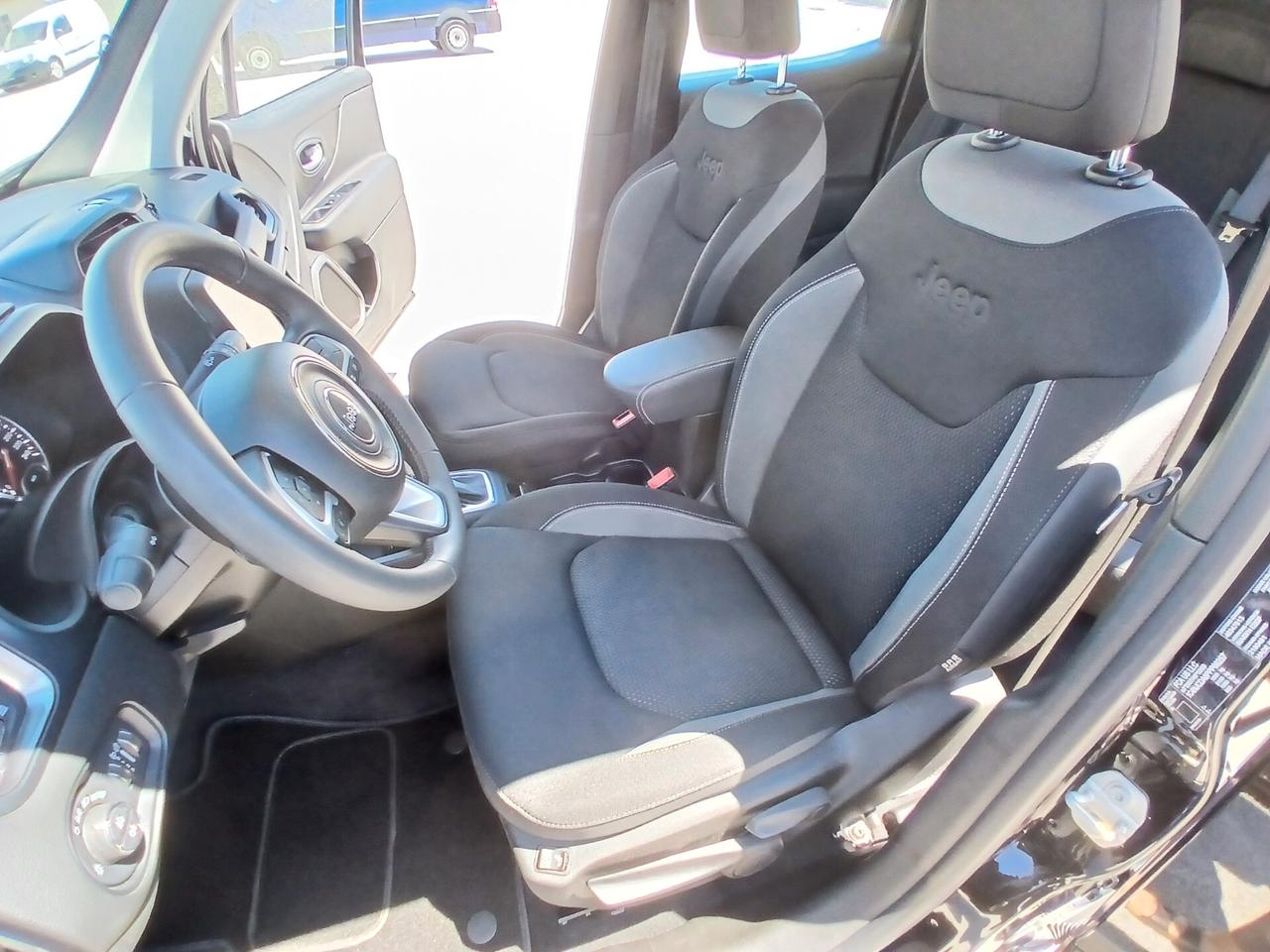 Jeep Renegade 1.5 TURBO T4 MHEV 2023