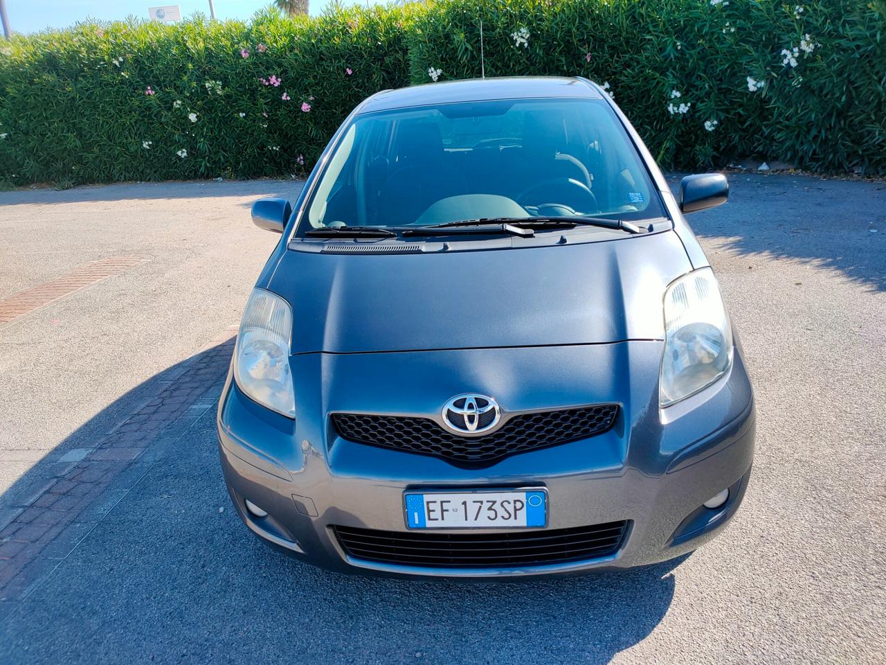 Toyota Yaris 1.4 D-4D DPF 5 porte Sol