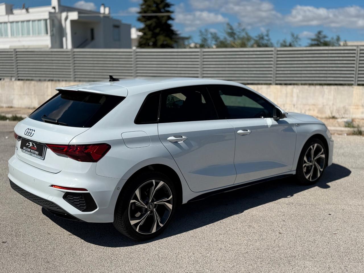 Audi A3 SPB 30 g-tron S tronic line edition