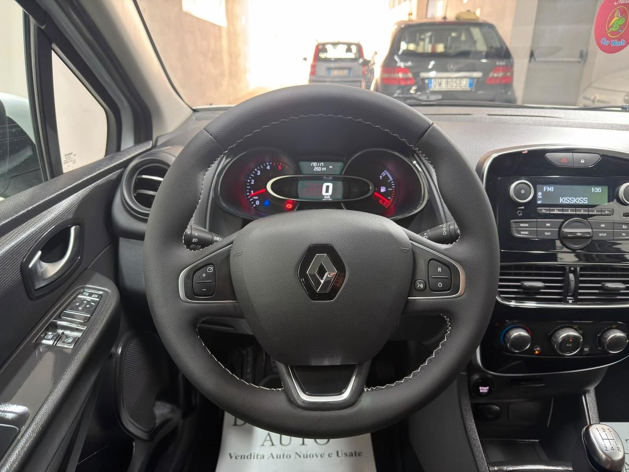 Renault Clio dCi 8V 75 CV Start&Stop 5 porte Energy Intens