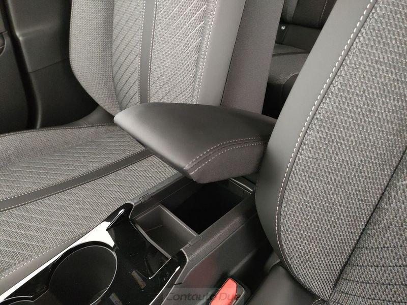 Peugeot 2008 2008 1.2 hybrid Allure 145cv e-dcs6