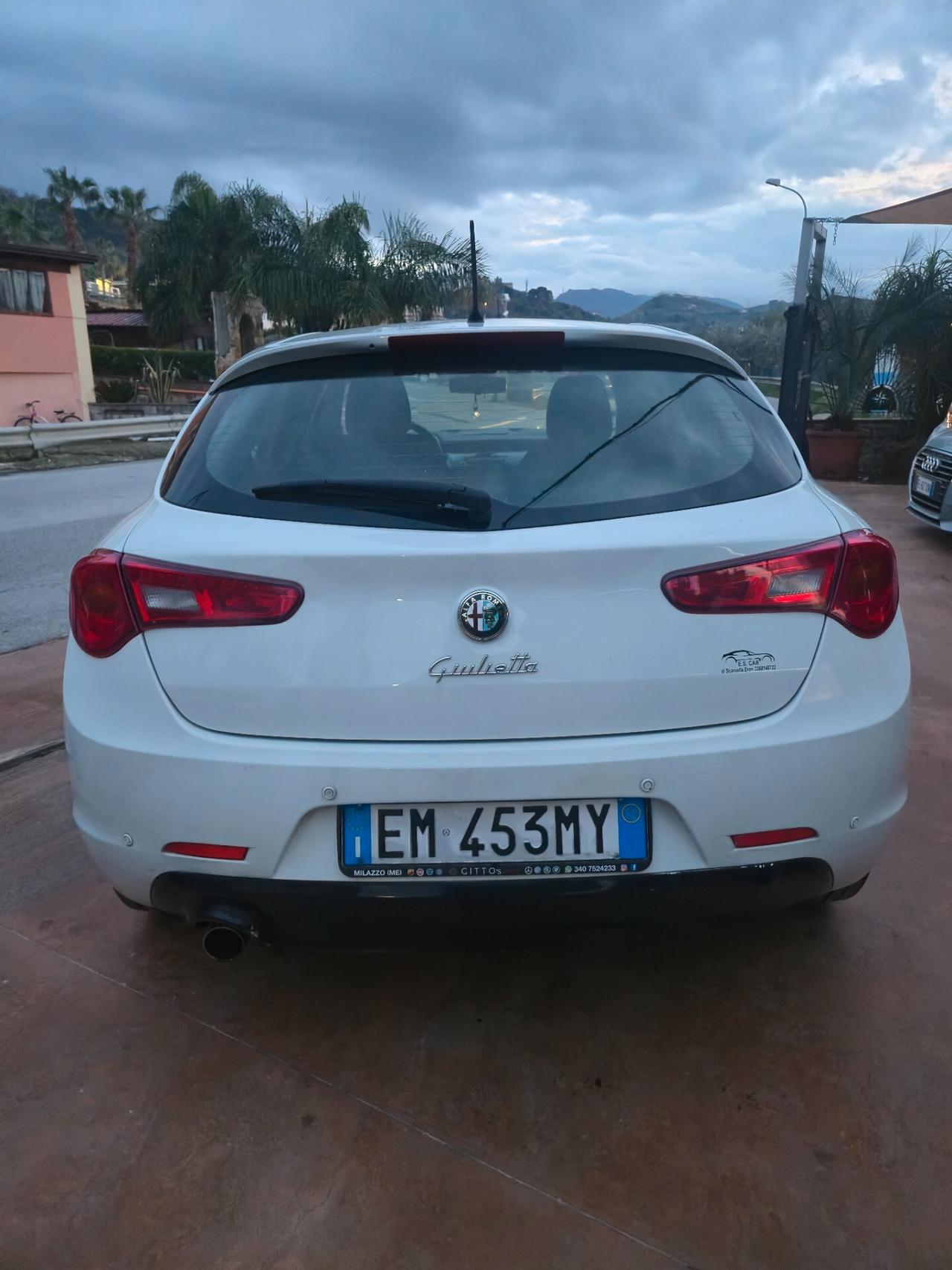 Alfa Romeo Giulietta 2.0 JTDm-2 140 CV Distinctive