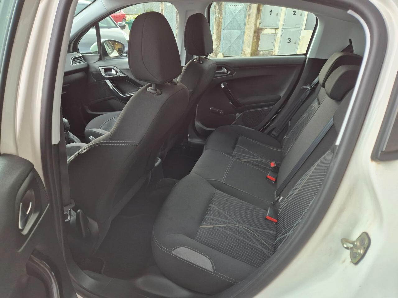 Peugeot 208 1.2 VTi 82 CV 5 porte Active