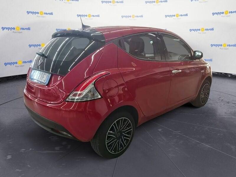 Lancia Ypsilon New 5 porte My24 1.0 Firefly 70 CvStart&Stop Hybrid Oro