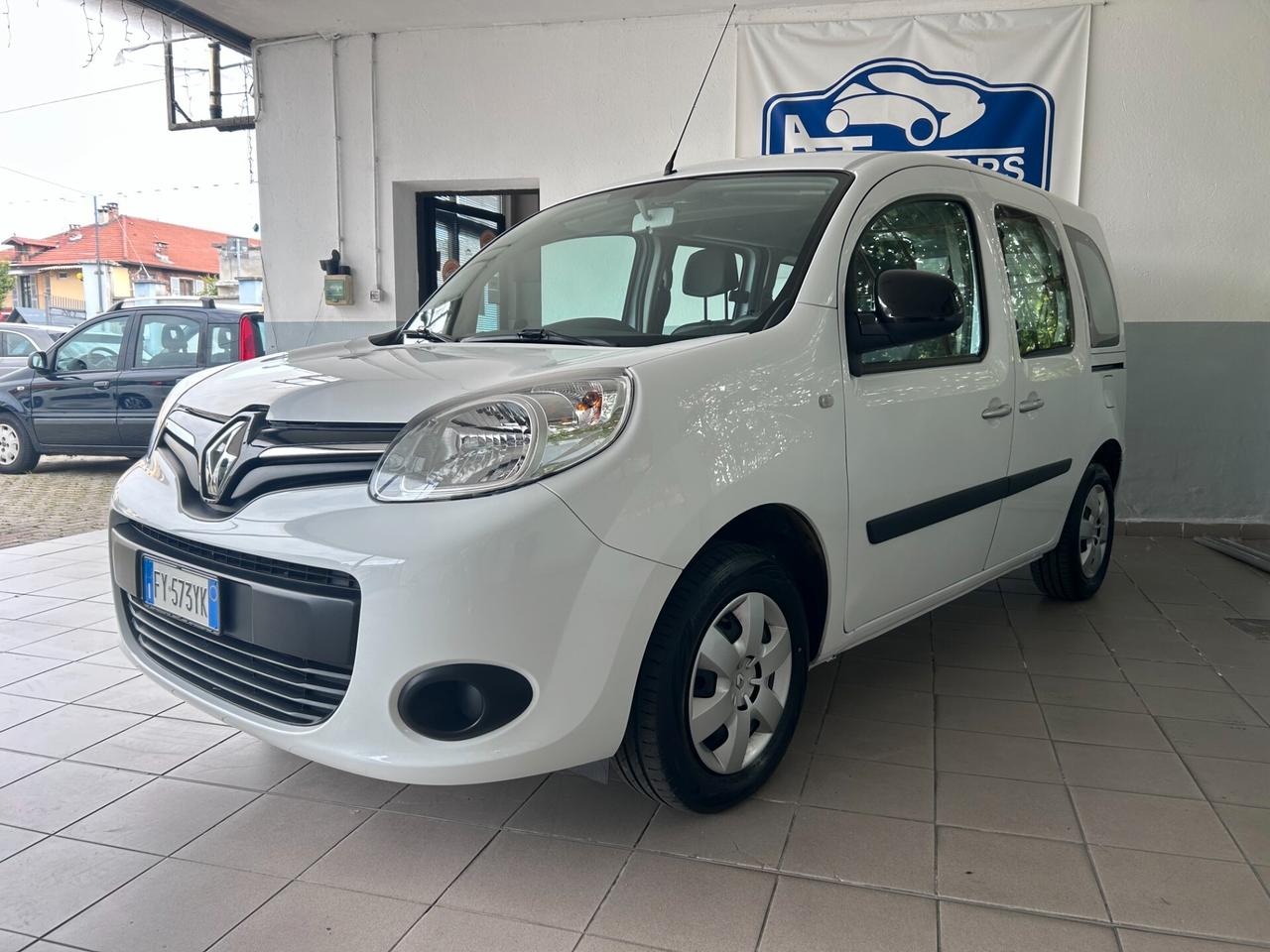 Renault Kangoo Blue dCi 95CV 5 porte 5 POSTI , VETTURA,FATTURABILE IVA