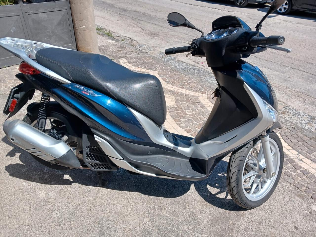 Piaggio Medley 125