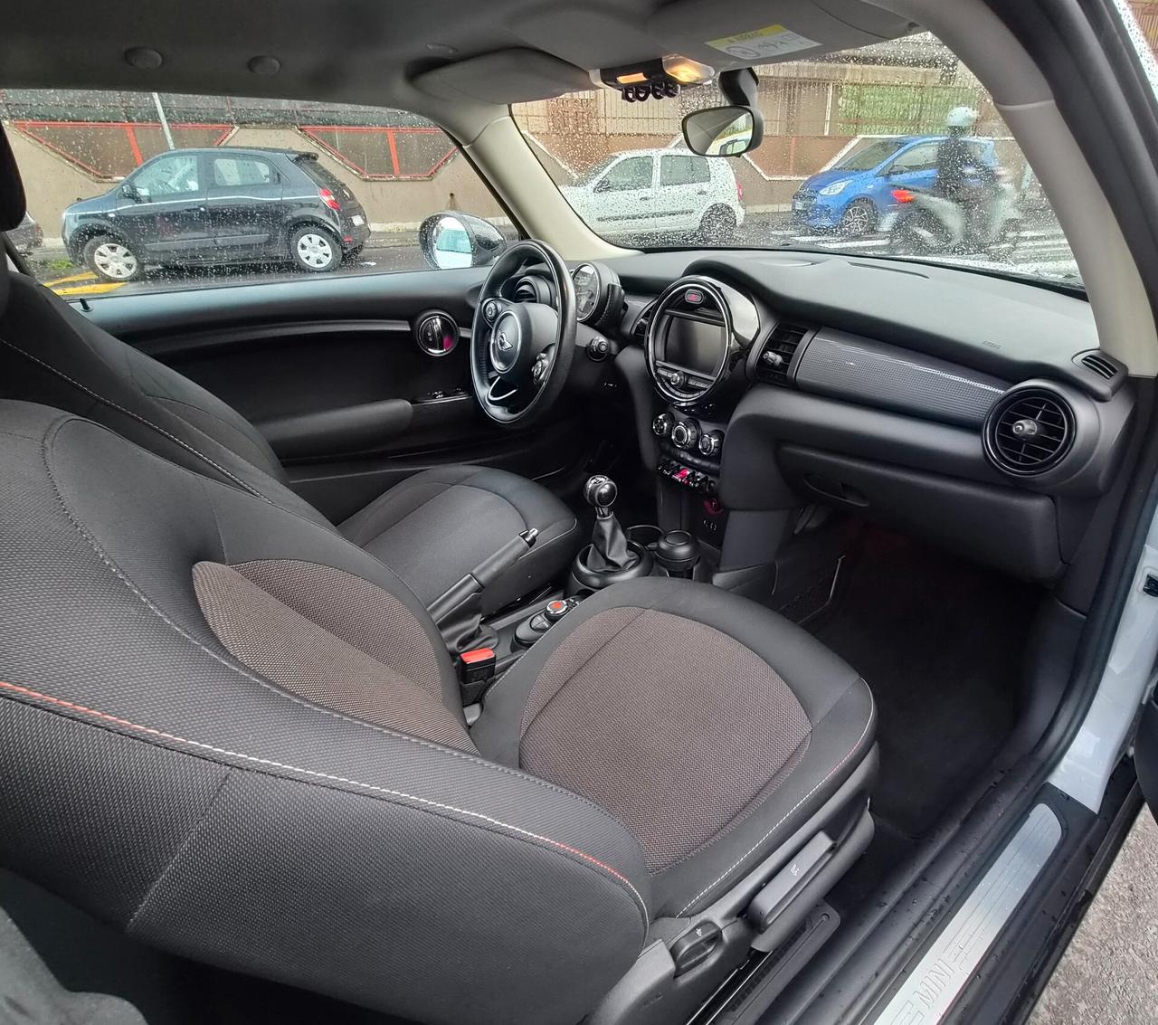 Mini 1.5 One D Business