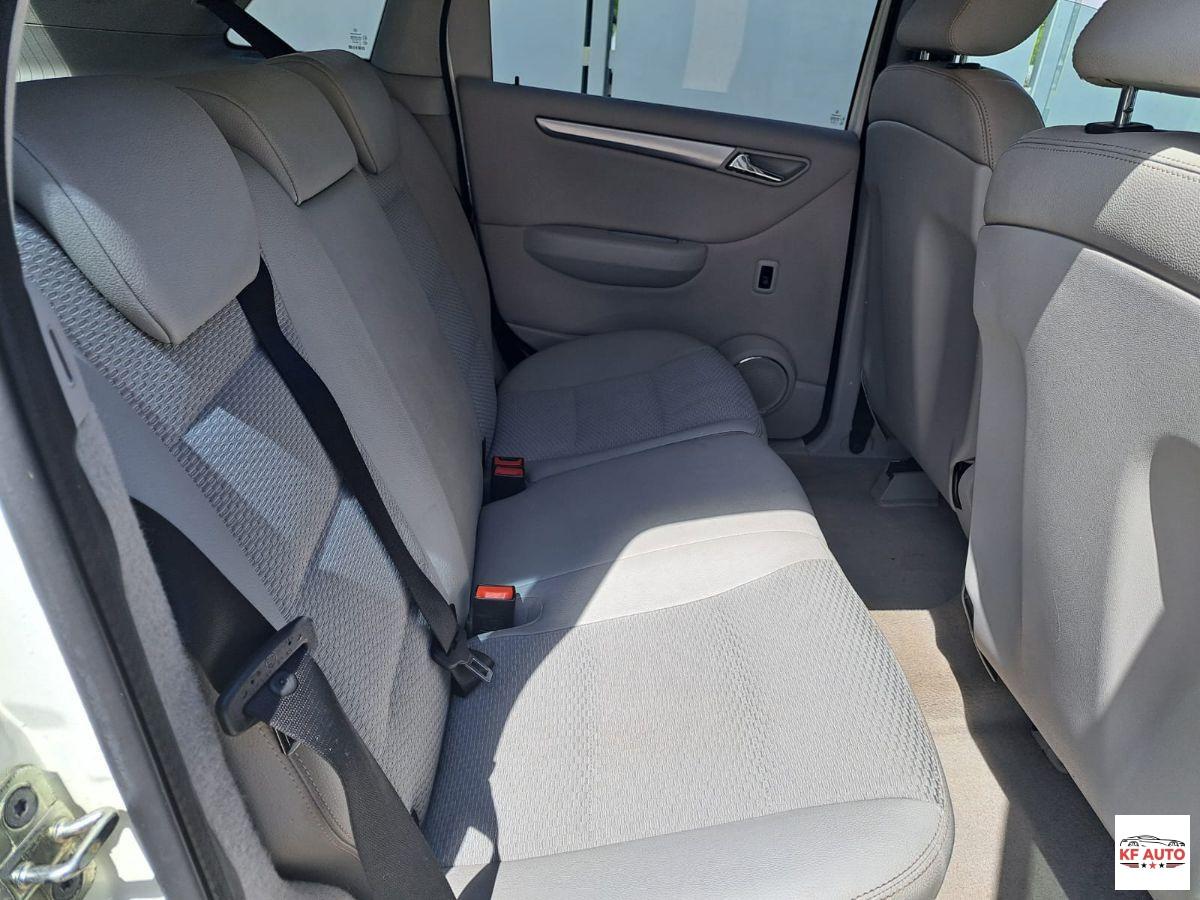 MERCEDES - Classe B - 180 AUTOMATIC Premium
