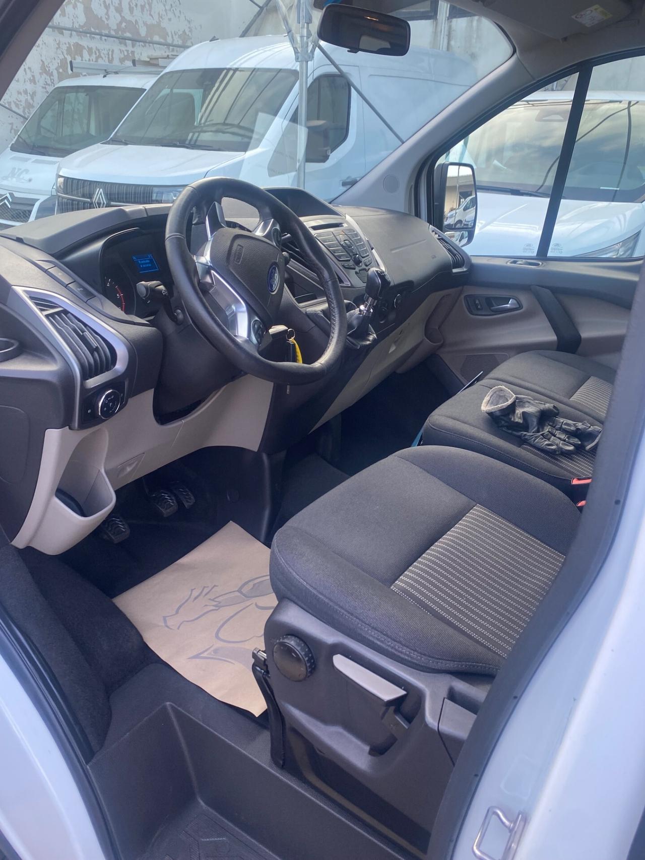 Ford Tourneo Custom 2.0 TDCi 105CV 9 POSTI