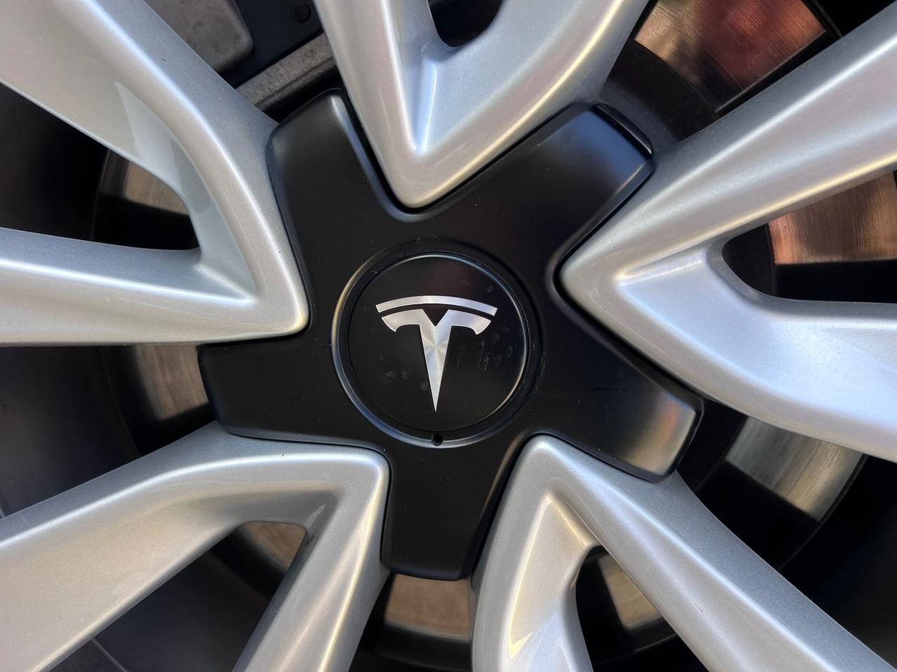 Tesla Model 3 -- Standard Range Plus #7952