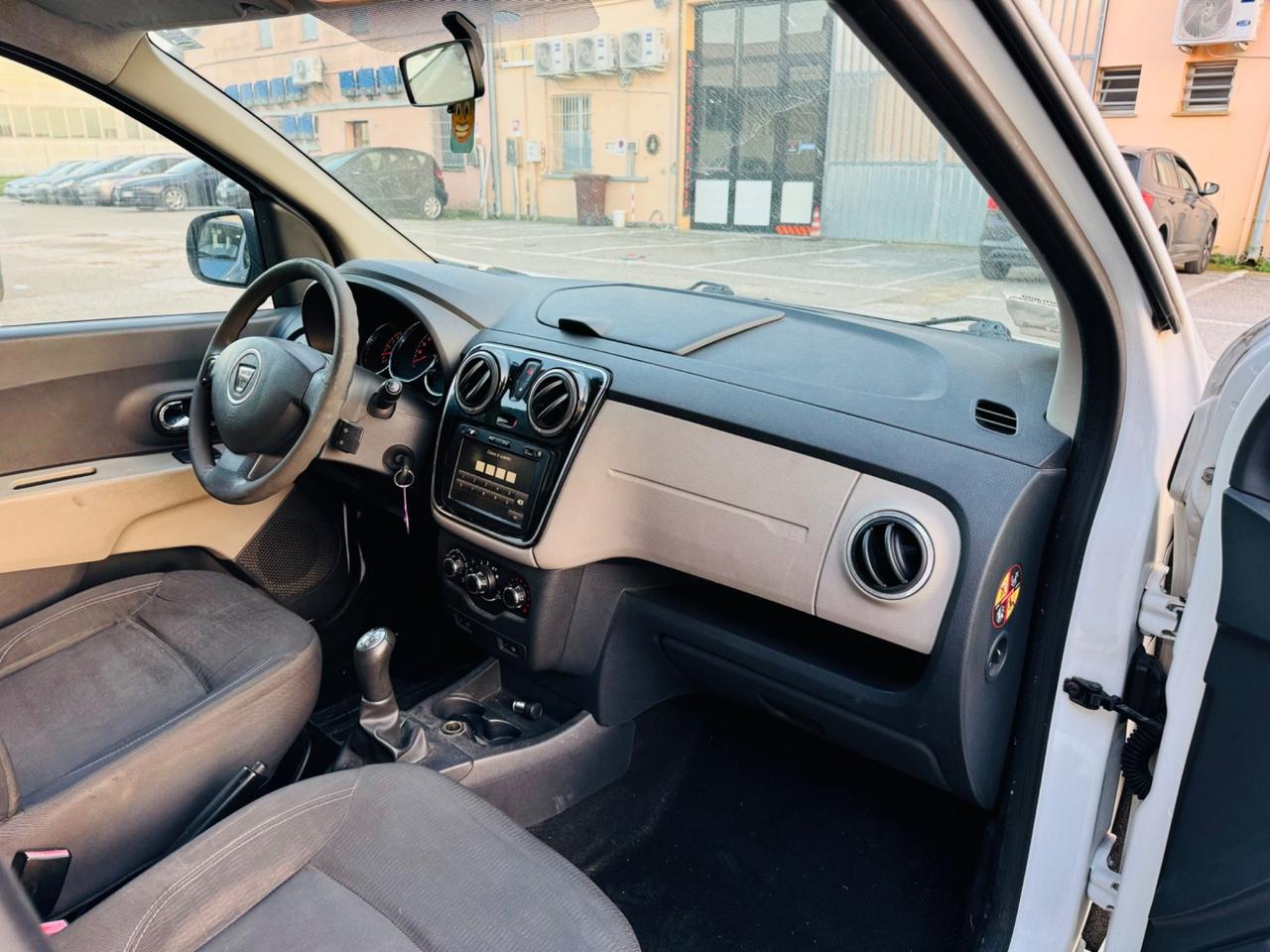 Dacia Lodgy 1.6 8V 85CV 5 posti Metano
