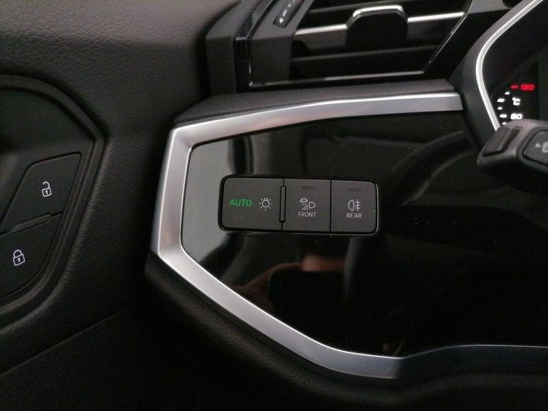 Audi Q3 35 2.0 tdi S line edition s-tronic