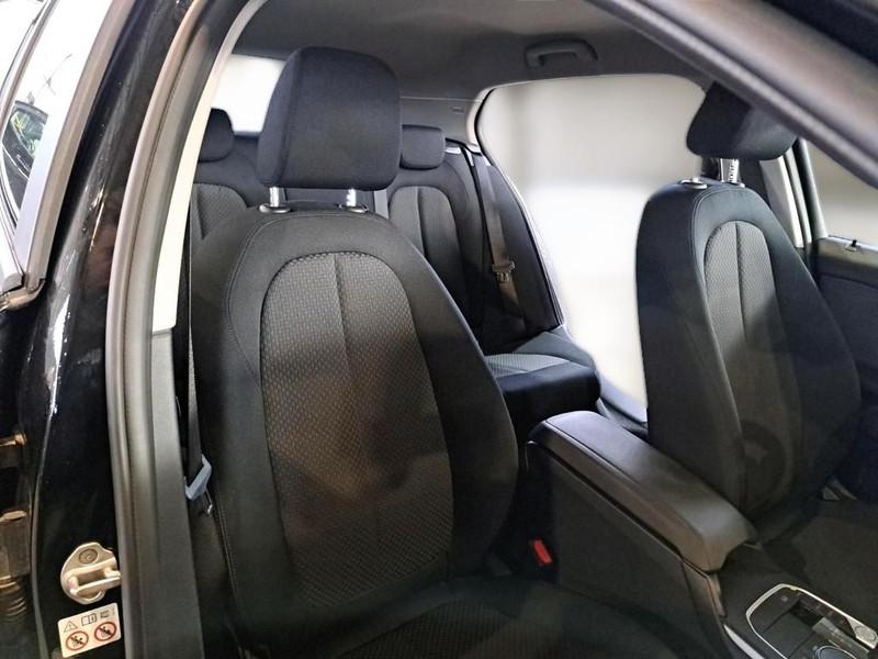 BMW 116 BUSINESS ADVANTAGE AUTO 5 PORTE BERLINA