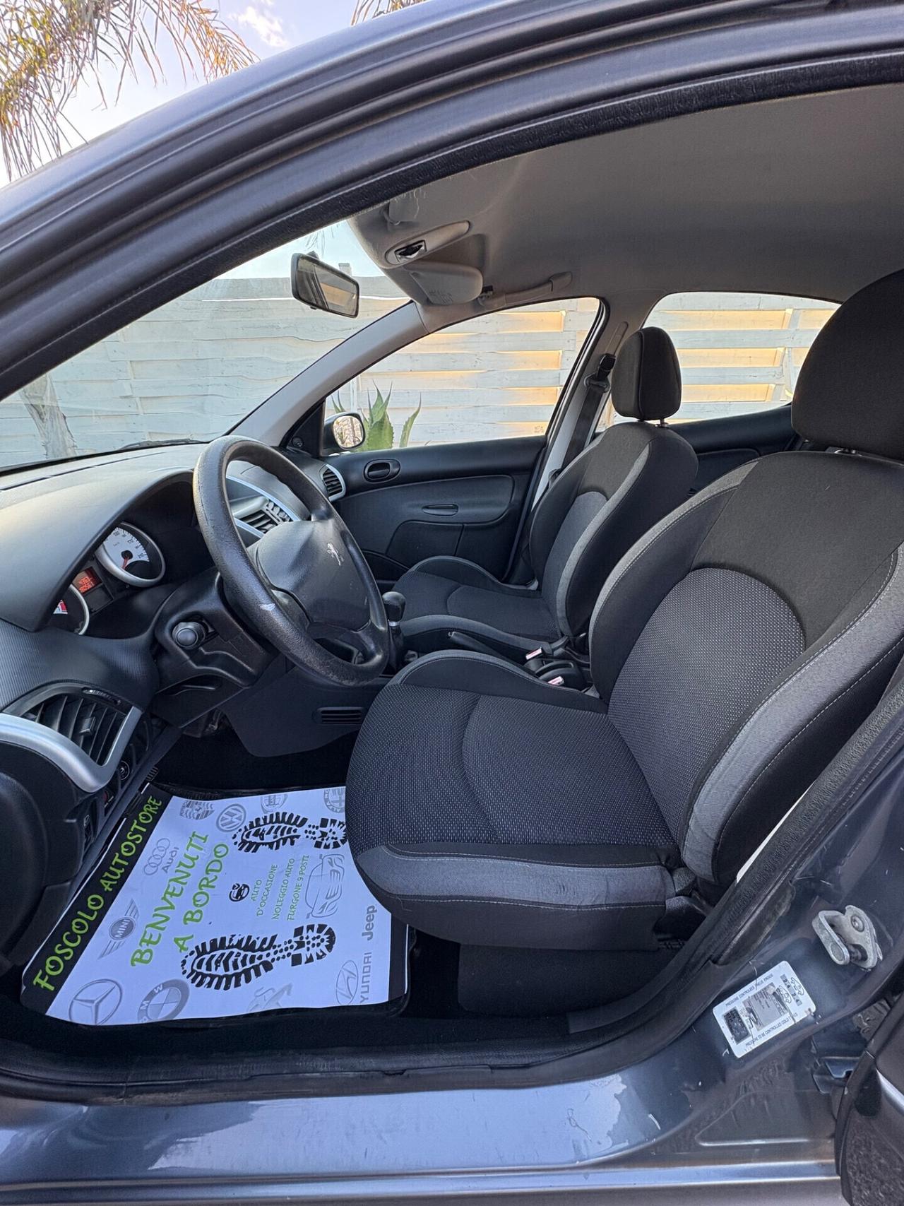 Peugeot 206 Plus 1.1 5p. GPL tagliando e distribuzione ok