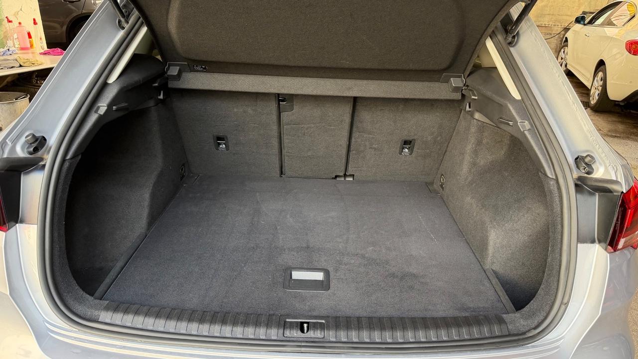 Audi Q3 35 TDI S tronic Business Advanced