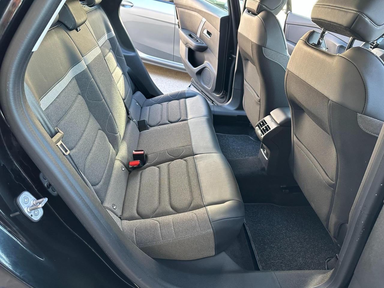 Citroen C4 1.2 puretech Plus s&s 130cv