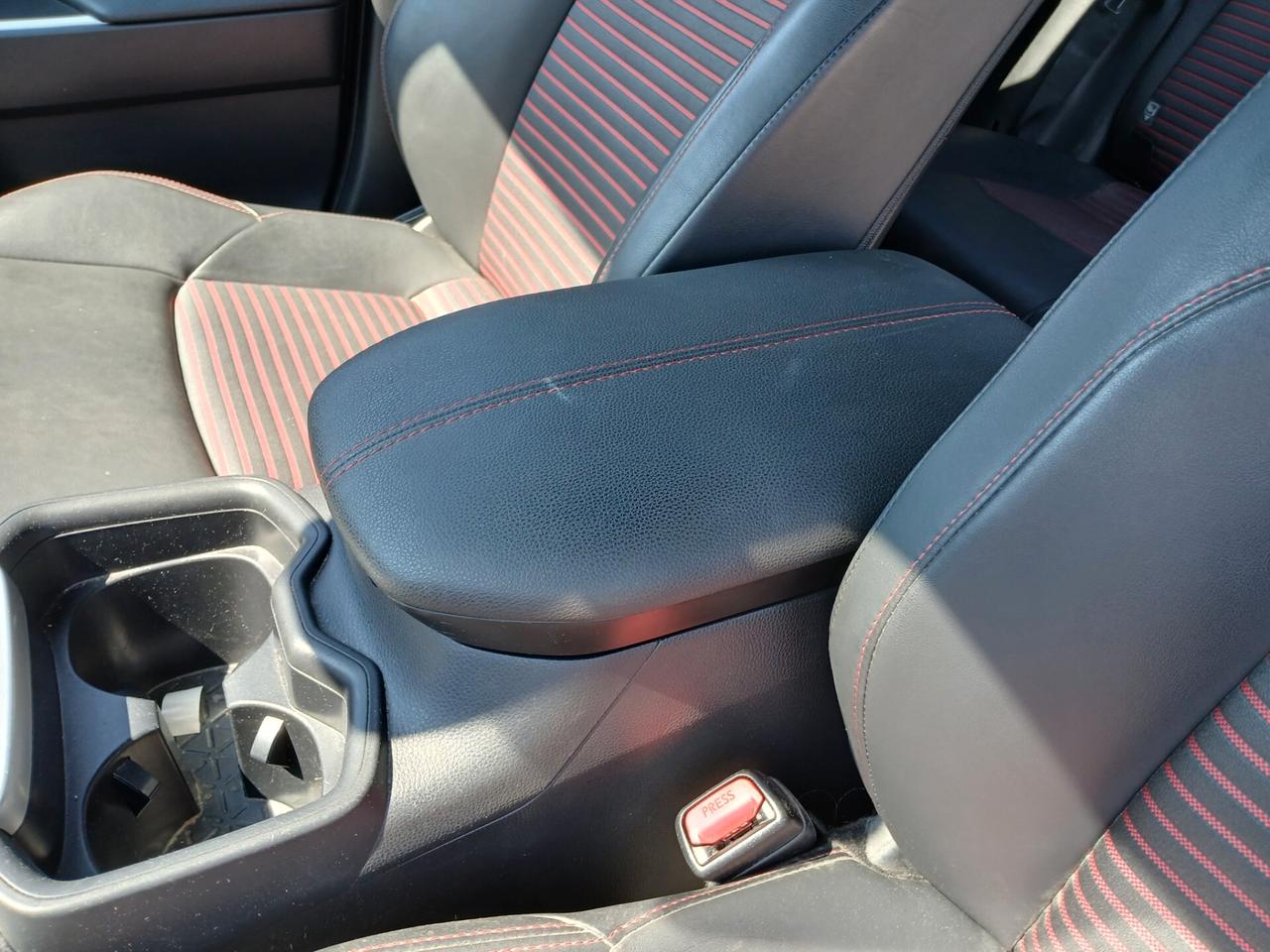 Suzuki Across 2.5 Plug-in Hybrid E-CVT 4WD Top
