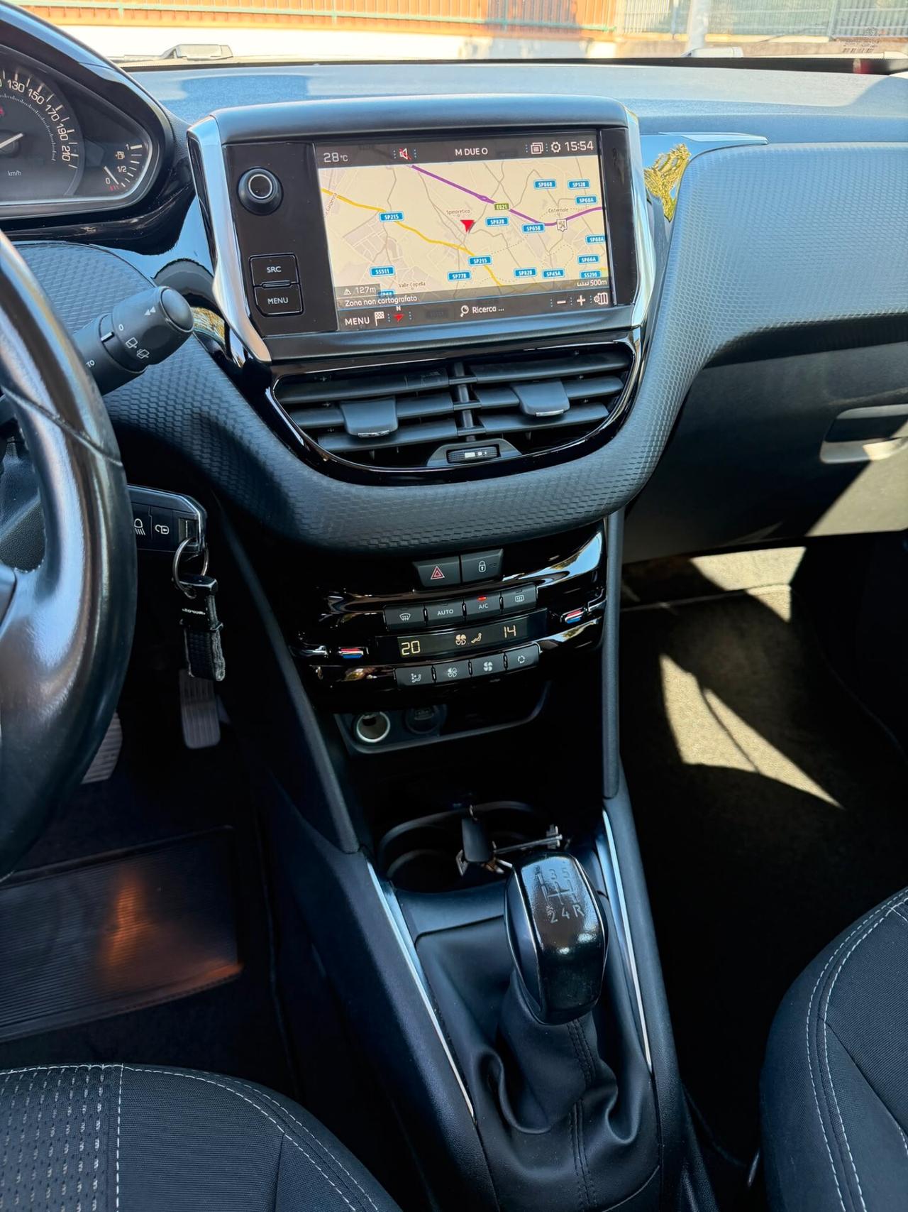 Peugeot 208 PureTech 82 - FULL OPT