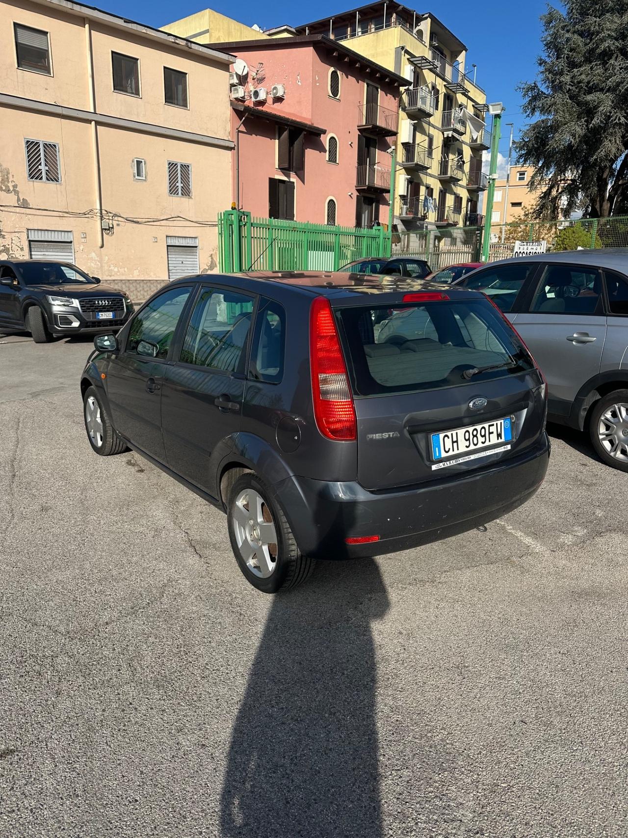 Ford Fiesta 1.2 16V 5p. Ghia